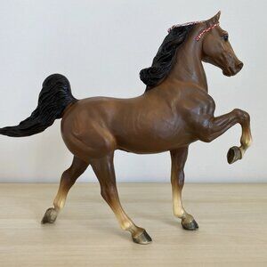 Breyer Traditional Model Horse COMMANDER #52 Matte Sorrel Bay Five Gaiter